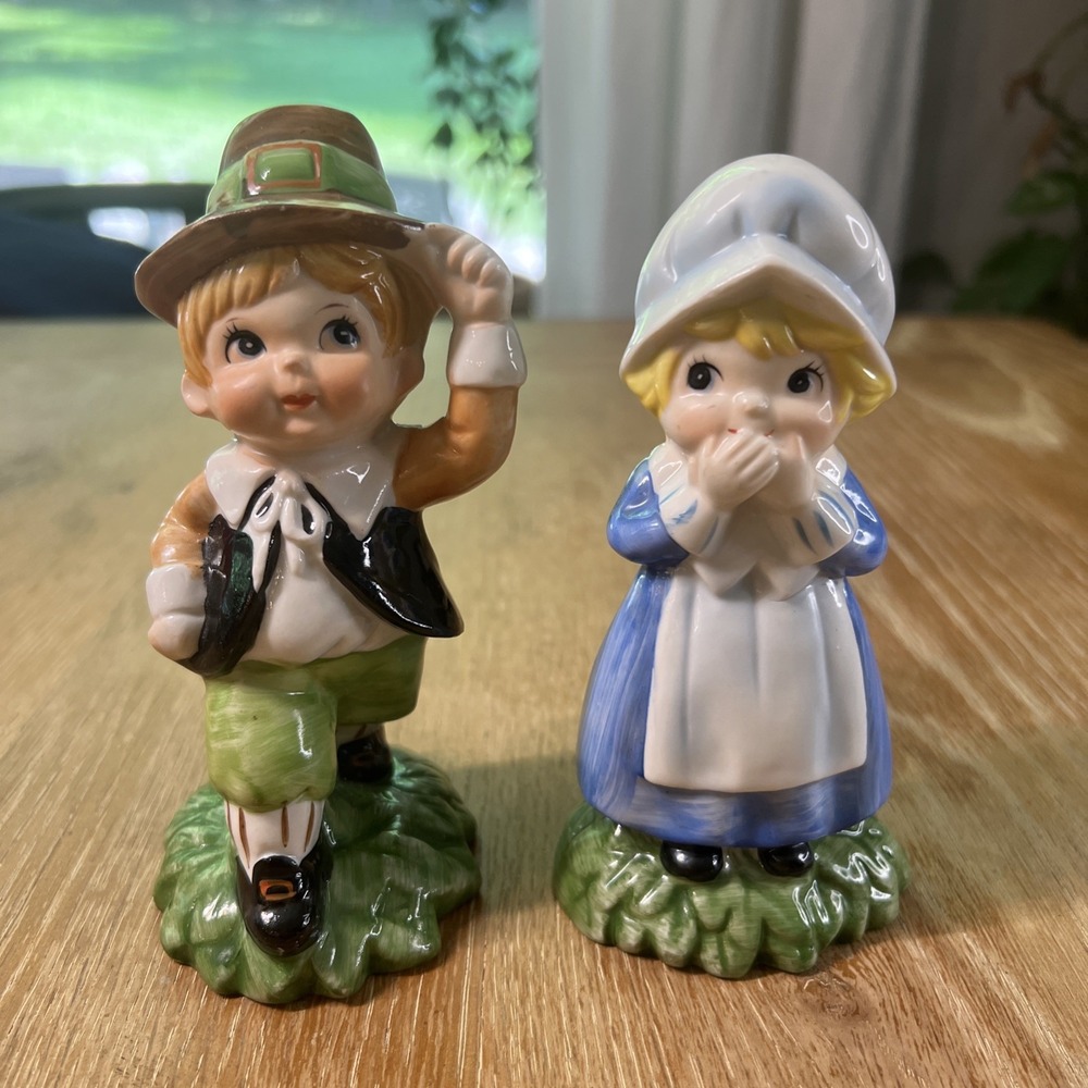 Vintage Girl and Boy Pilgrim Figurines by Treasure Masters Korea 5.5" Ceramic